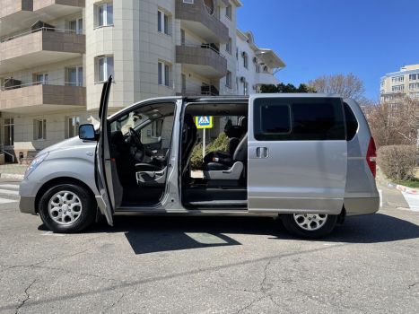 Hyundai H-1 8-9 мест