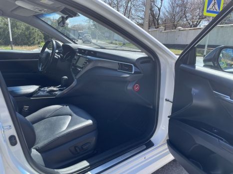 Toyota Camry V70