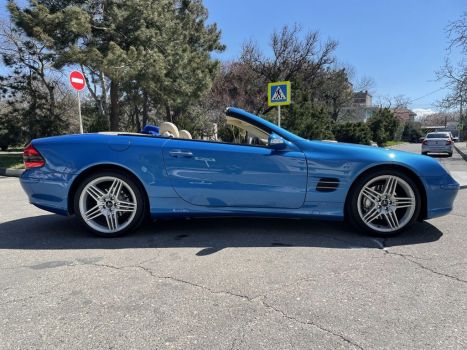 Mercedes-Benz SL500 Кабриолет Mercedes-Benz SL500 Кабриолет