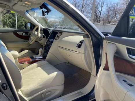 Infinity QX70