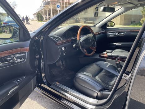 Mercedes-Benz S221