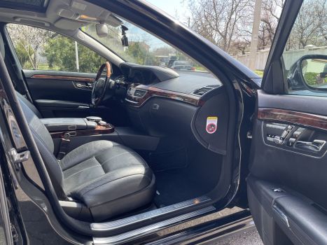 Mercedes-Benz S221